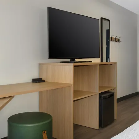 Spark By Hilton Montreal Midtown-2